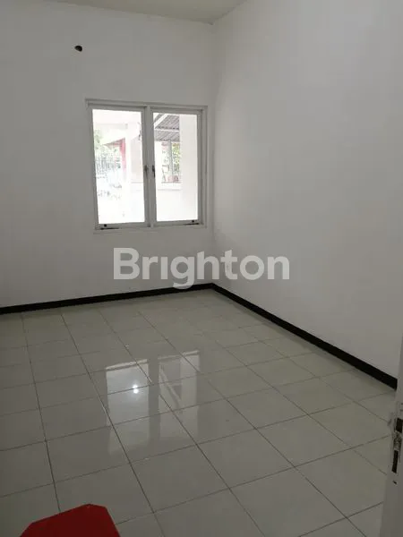 image RUMAH SIAP HUNI DI WISMA TROPODO, LT 210M² (5)