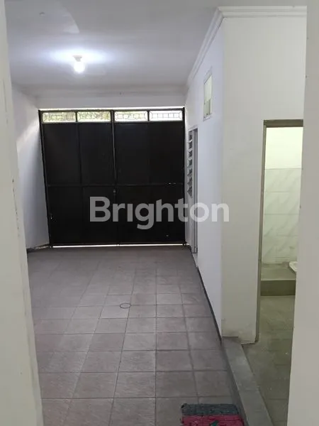 image RUMAH SIAP HUNI DI WISMA TROPODO, LT 210M² (3)