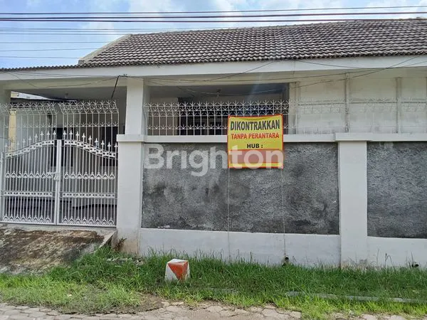 image RUMAH SIAP HUNI DI WISMA TROPODO, LT 210M² (1)