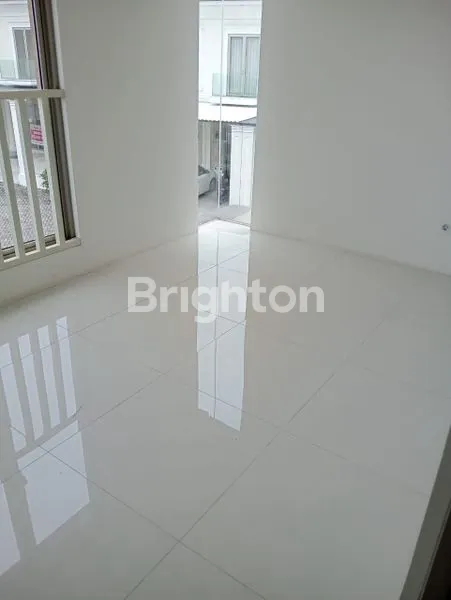 image RUMAH BARU DI GREENLAND MENGANTI, 4 KT 3 KM, SHM (4)