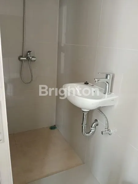 image RUMAH BARU DI GREENLAND MENGANTI, 4 KT 3 KM, SHM (6)