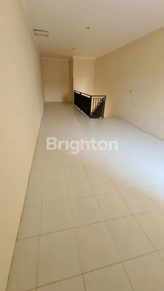 image DI JUAL RUKO 2 LANTAI STRATEGIS COCOK UNTUK USAHA DAN KANTOR DI MERJOSARI (5)