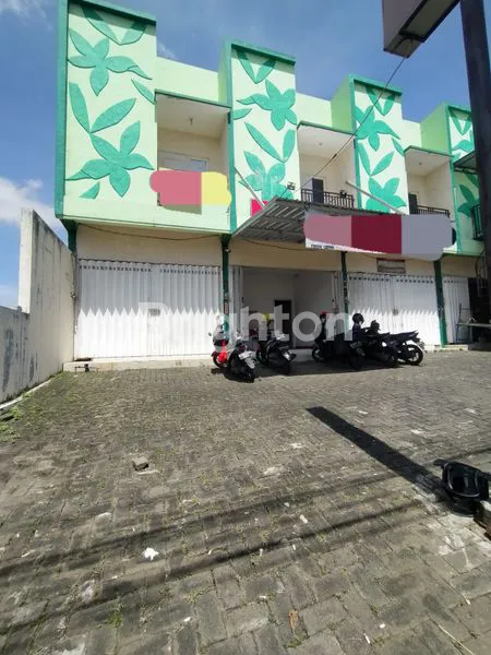 image DI JUAL RUKO 2 LANTAI STRATEGIS COCOK UNTUK USAHA DAN KANTOR DI MERJOSARI (1)