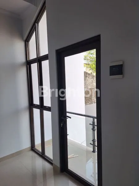image RUMAH BARU 2 LANTAI SIAP HUNI DEKAT STASIUN SUDIMARA & TOL SERPONG BINTARO (8)