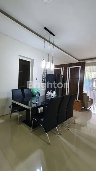 image RUMAH DI ROYAL RESIDENCE SURABAYA (5)