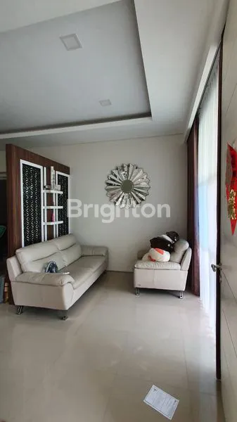 image RUMAH DI ROYAL RESIDENCE SURABAYA (8)