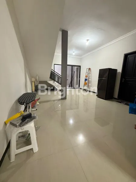 image DIJUAL RUMAH DI RUNGKUT HARAPAN (3)