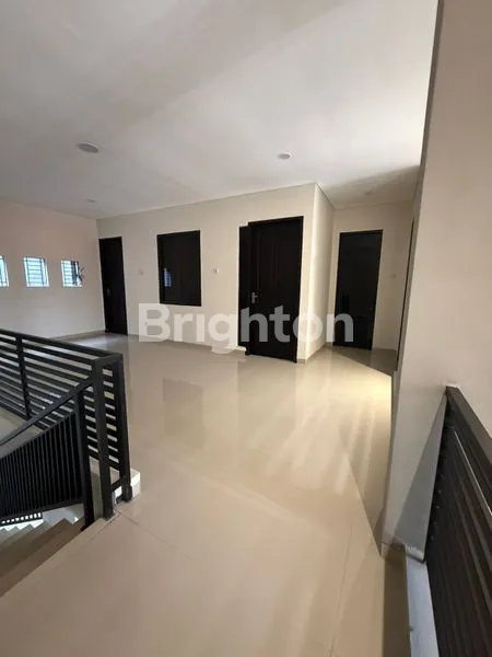 image DIJUAL RUMAH DI RUNGKUT HARAPAN (4)