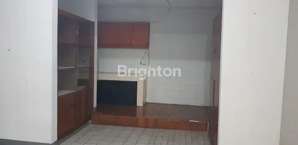 image RUMAH DI JUAL SIAP HUNI DI PAMULANG PERMAI 2 TANGERANG SELATAN, 4 MENIT KE PASAR BUKIT PAMULANG 2, 15 MENIT KE MALL PEMULANG SQUATE, 10 MENIT KE RS PERMATA PAMULANG, 15 MENIT KE TERMINAL BSD (4)