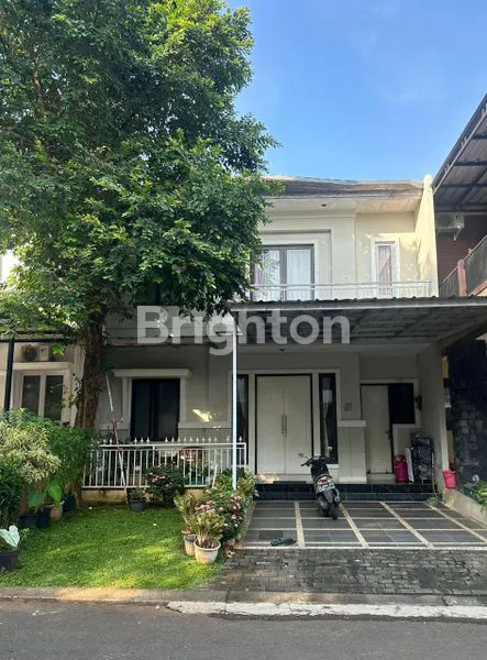 image RUMAH FULL FURNISHED SIAP HUNI 2 LANTAI LT=128 LB=200 CLUSTER KOTA WISATA CIBUBUR (1)