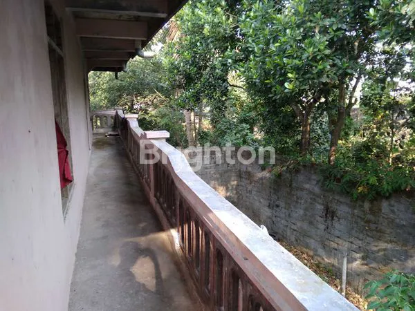 image RUMAH LUAS 1.720 M² DI JALAN RAYA SOLO-SEMARANG (6)