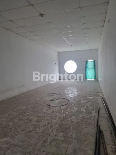 image DI SEWAKAN RUKO STRATEGIS DI JALAN SOEKARNO HATTA (8)