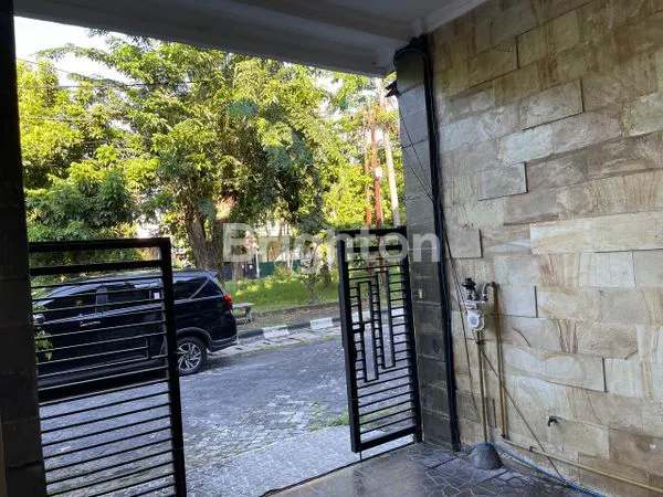 image RUMAH SIAP HUNI 2 LANTAI RUNGKUT ASRI (4)