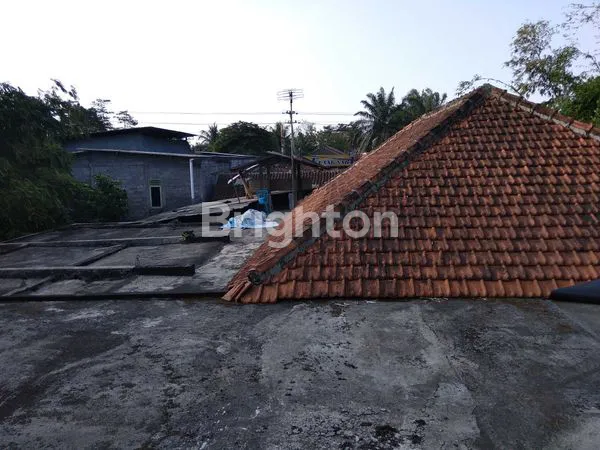 image RUMAH LUAS 1.720 M² DI JALAN RAYA SOLO-SEMARANG (7)