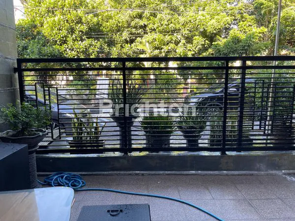 image RUMAH SIAP HUNI 2 LANTAI RUNGKUT ASRI (3)