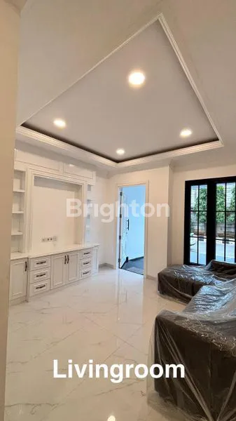 image RUMAH BARU 2 LANTAI AMERICAN CLASSIC SUNTER GRAHA PRATAMA (2)