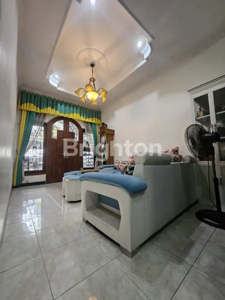 image DIJUAL CEPAT RUMAH FULL RENOVASI + BEBERAPA FURNITURE   (2)