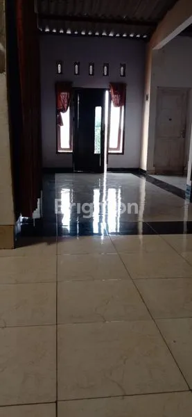 image HUNIAN NYAMAN 2 LANTAI, SHM, HARGA MENARIK DI SURABAYA (4)