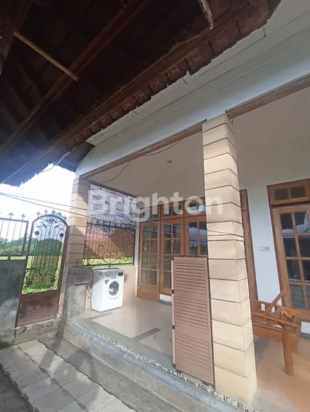 image DIJUAL RUMAH STYLE BALI DAN RUMAH KAYU VIEW SAWAH DAN BUKIT DEKAT PANTAI SANGSIT (4)