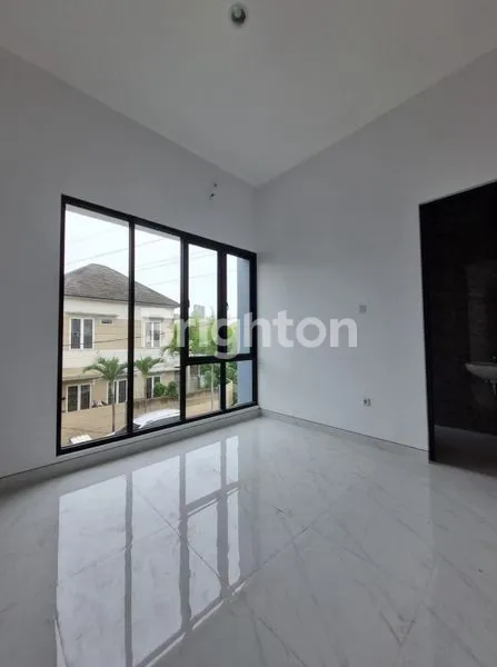 image JUAL RUMAH BARU SELANGKAH KE RAYA PRAPEN & JEMURSARI (4)