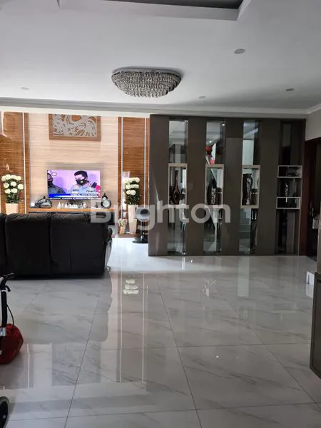 image RUMAH MEWAH LT 372M² DI MODERNLAND, SIAP HUNI (3)