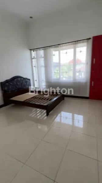 image RUMAH 2 LANTAI TERAWAT SIAP HUNI CLUSTER GOLF ARAYA MALANG (8)