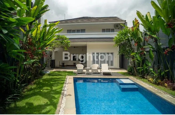 image VILLA 2 LANTAI FULL FURNISSHED,DEKAT SEKOLAH INTERNATIONAL DENPASAR TIMUR (1)