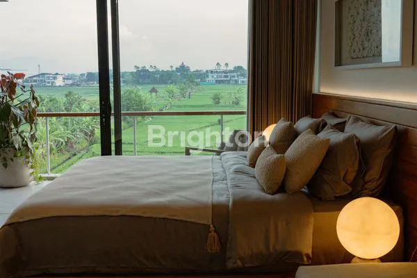 image MODERN TROPICAL VILLA IN THE HEART OF CANGGU RICE FIELD VIEW (1)