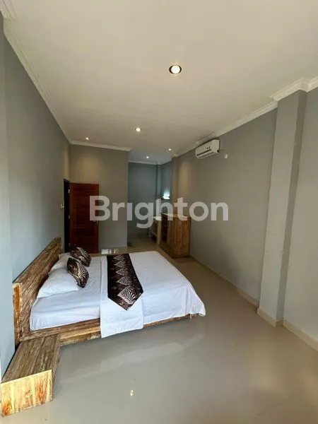 image RUMAH ESTETIK ALA ALA KLASIK PERPADUAN DENGAN I TERIOR MODERN ADEM DAN NYAMAN (5)