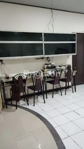 image RUMAH ASRI NYAMAN DAN STRATEGIS DI GRAHA RAYA BINTARO  (4)