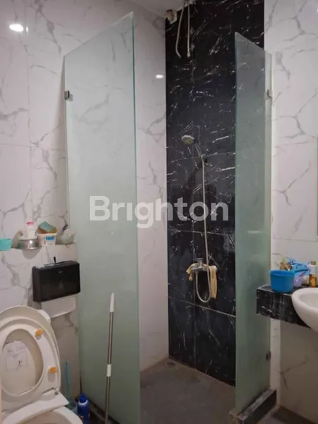 image RUMAH MINIMALIS 2 LANTAI SUKOLILO DIAN REGENCY TERAWAT, DEKAT KAMPUS ITS  (5)