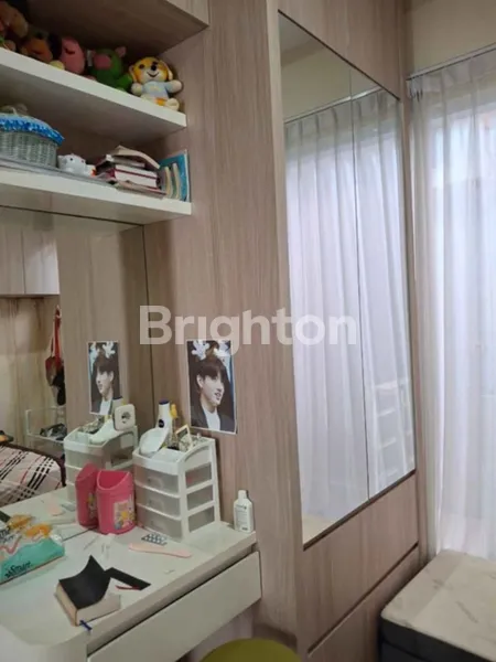 image RUMAH MINIMALIS 2 LANTAI SUKOLILO DIAN REGENCY TERAWAT, DEKAT KAMPUS ITS  (8)