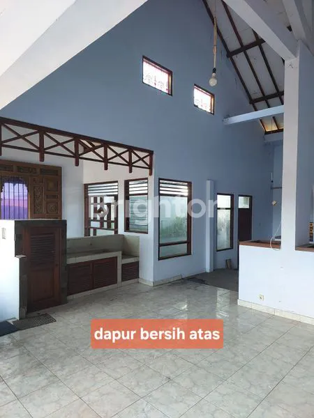image DI SEWA KAN RUMAH 2 LT. DGN 7 KAMAR TIDUR (3)