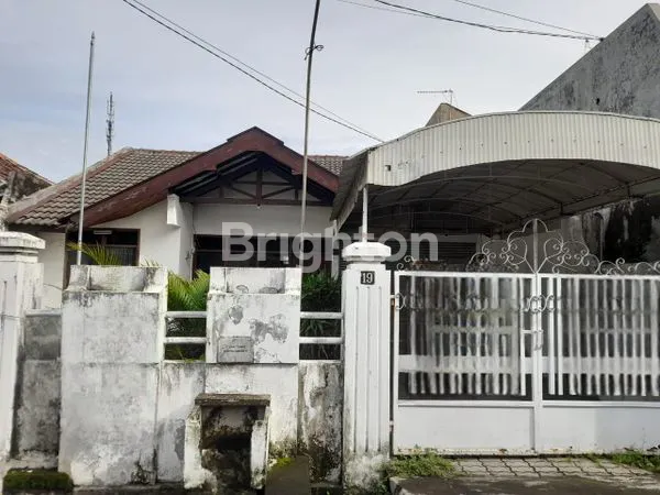 image HUNIAN STRATEGIS 6 KT DI SURABAYA, LAHAN 243M² (1)