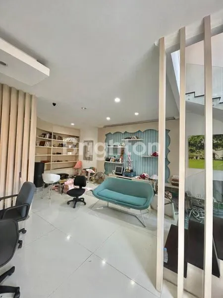 image RUMAH KANTOR GUDANG LOKASI STRATEGIS DEKAT KAWASAN BISNIS GATSU,DI DENPASAR TIMUR (4)