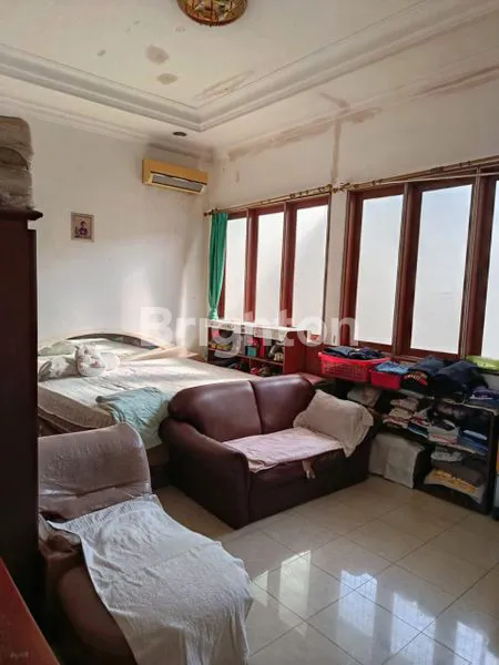 image DI JUAL CEPAT RUMAH 2,5 LANTAI RAPI SIAP HUNI DI PLUIT JAKARTA UTARA (4)