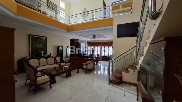 image RUMAH BAGUS TERAWAT MANYAR KERTOADI DEKAT KONI, ITS, HARTONO MERR, GALAXY MALL (2)