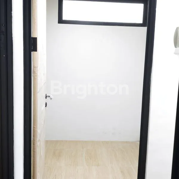 image RUMAH 2 LANTAI DI TAMAN HOLANDIA KARAWACI TANGERANG (4)