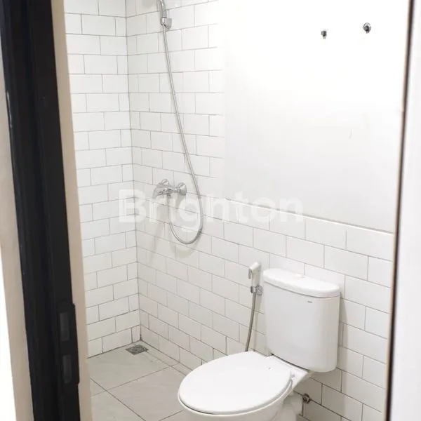 image RUMAH 2 LANTAI DI TAMAN HOLANDIA KARAWACI TANGERANG (3)