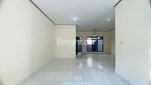 image RUMAH NYAMAN DAN LUAS DI KAWASAN SIDAKARYA, DENPASAR SELATAN. (2)