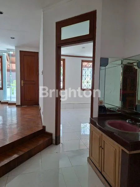 image RUMAH DI KAWASANA KELAPA GADING. (6)