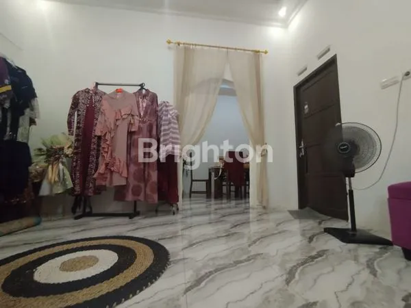 image DISEWAKAN: RUMAH LUAS 3 KT, SEMI-FURNISHED, LOKASI STRATEGIS (4)