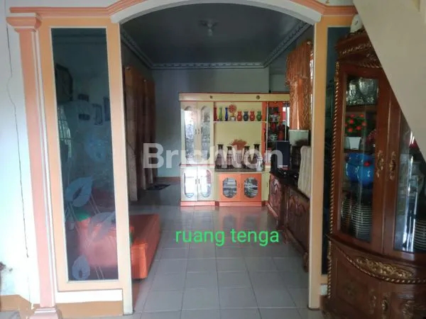 image RUMAH 2 LANTAI ELEGAN SIAP HUNI BESERTA FURNISHED JALAN SELAYAR PONTIANAK (3)