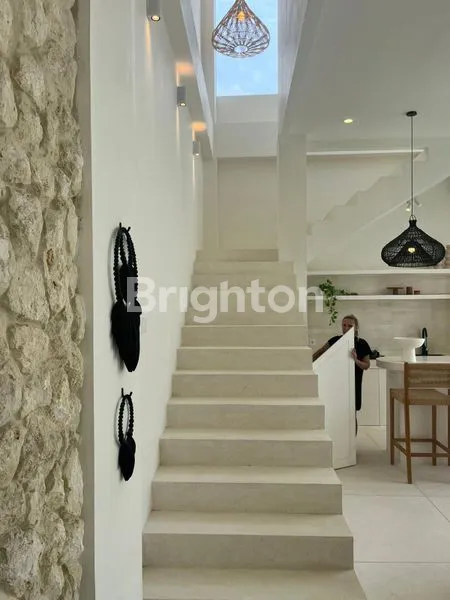 image JUAL VILLA LUXURY UNGGASAN  (5)