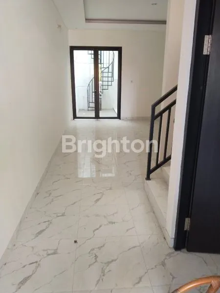 image RUMAH TENGGILIS NEW MINIMALIS DEKAT UBAYA, NGINDEN INTAN , PRAPEN (1)