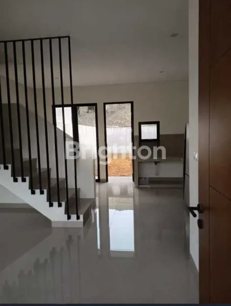 image RUMAH MEGAH CLUSTER SPRING VALLEY SENTUL CITY (3)