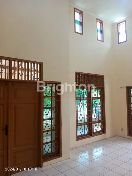 image RUMAH HOOK DEPAN TAMAN, LT 210M² DI CITRA GARDEN (2)