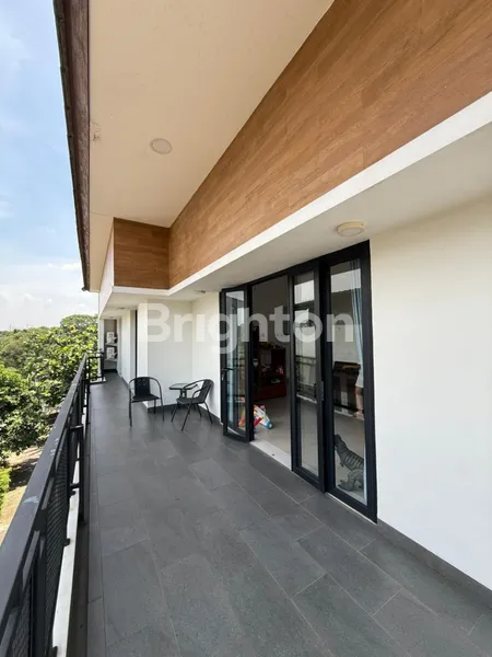 image RUMAH BARU BANGUN STRATEGIS DEKAT MRT LEBAK BULUS DAN LANBSCHOOL CIRENDEU TANGERANG SELATAN   (1)