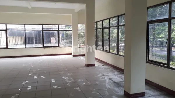 image DIJUAL/DISEWAKAN RUKO MANYAR COCOK SEGALA USAHA, RUANGAN LOSS (2)