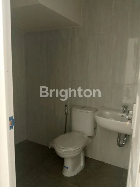 image RUMAH SIAP HUNI MICHELIA CENTRO GADING SERPONG TANGERANG (4)